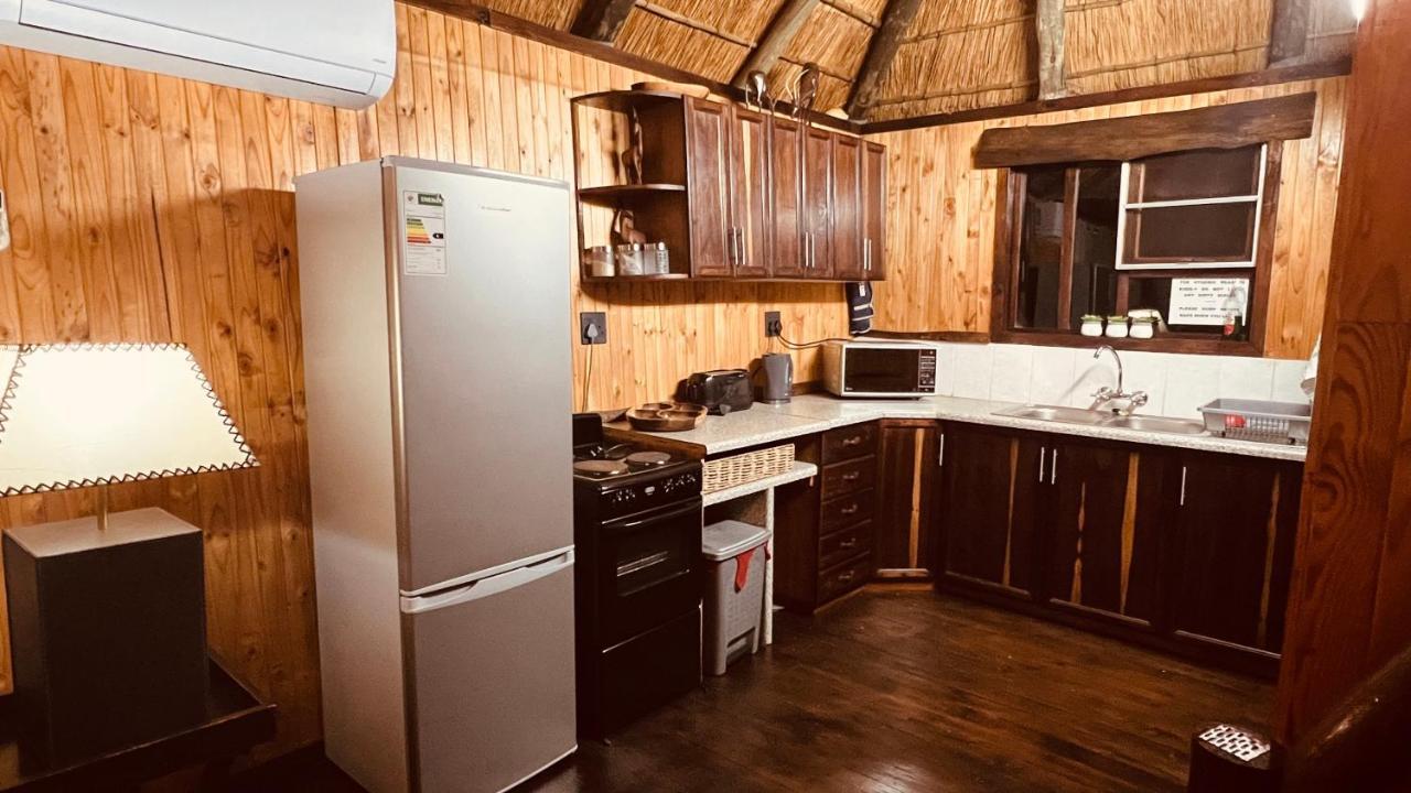 Kruger Kumba - Lahlekile Nathi Apartment Marloth Park Ngoại thất bức ảnh